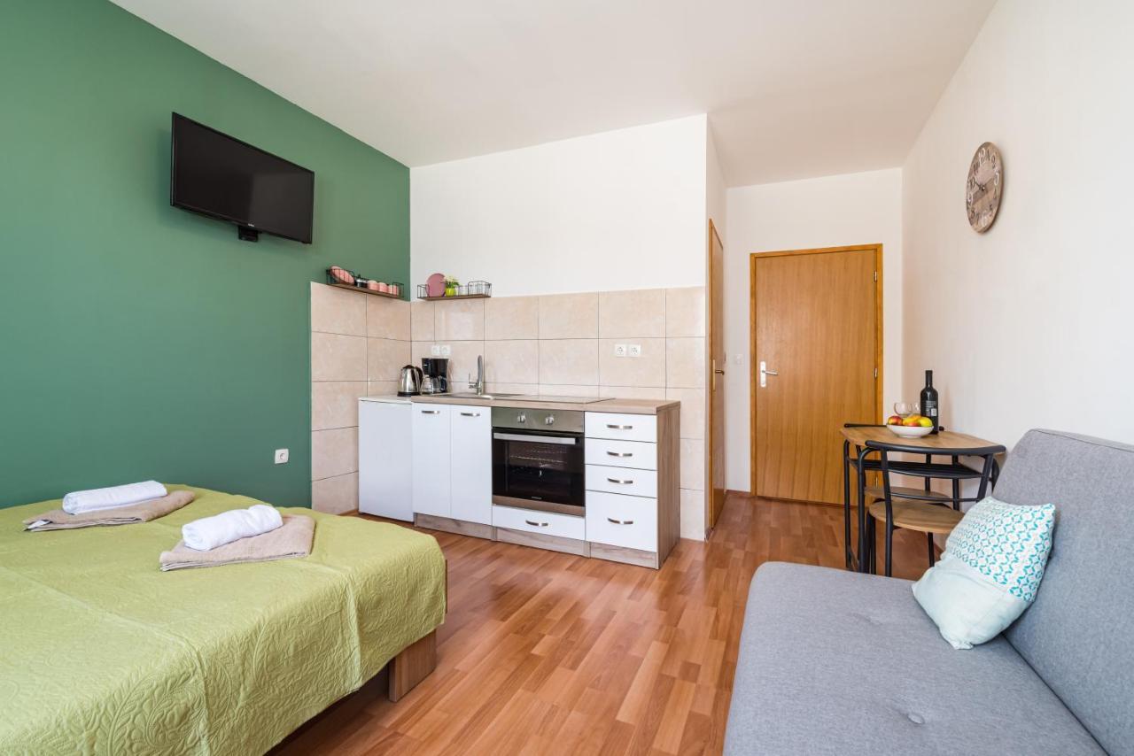 Studio And Rooms Zadar City Wall Екстер'єр фото